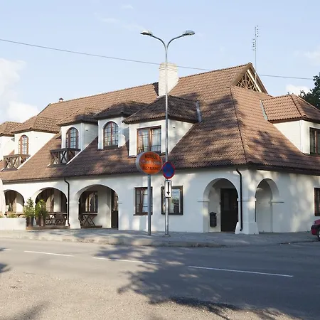 Hotel Liilia *