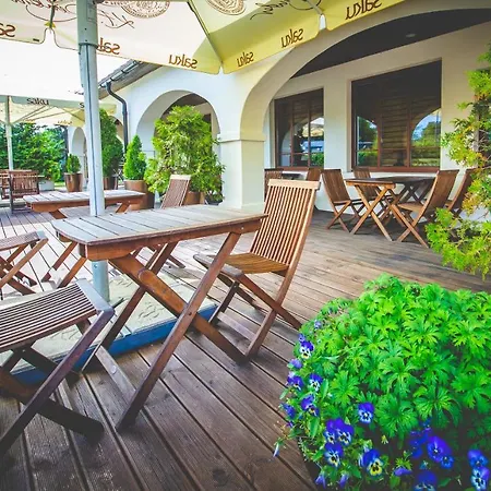 Liilia Hotel Käina