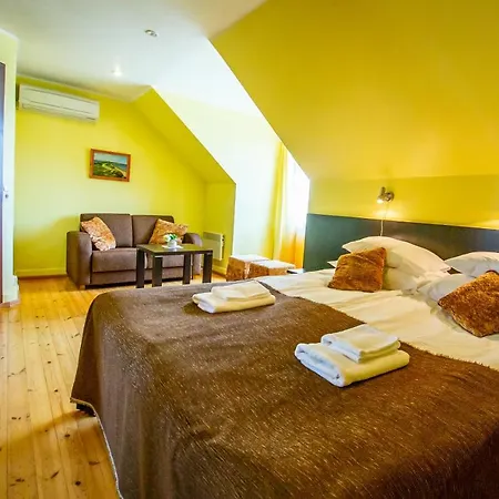 Liilia Hotel Käina